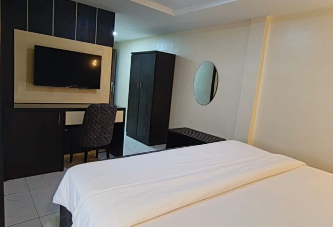 Executive Royale 2